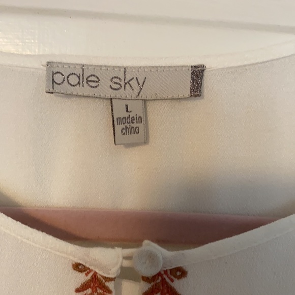 Pale Sky top - Picture 3 of 4